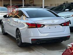 نیسان ئەلتیما